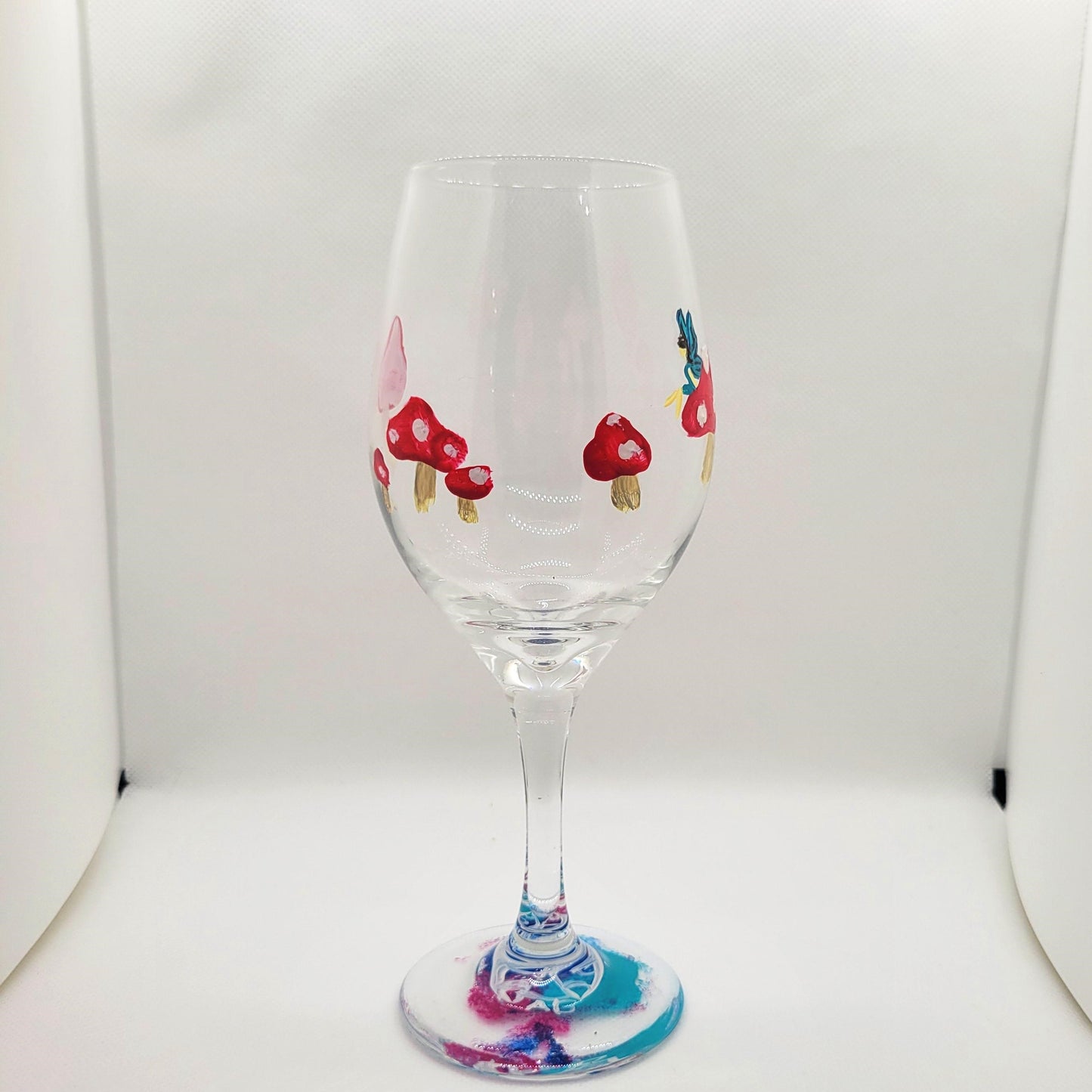 Fairy Ring Wine Glass