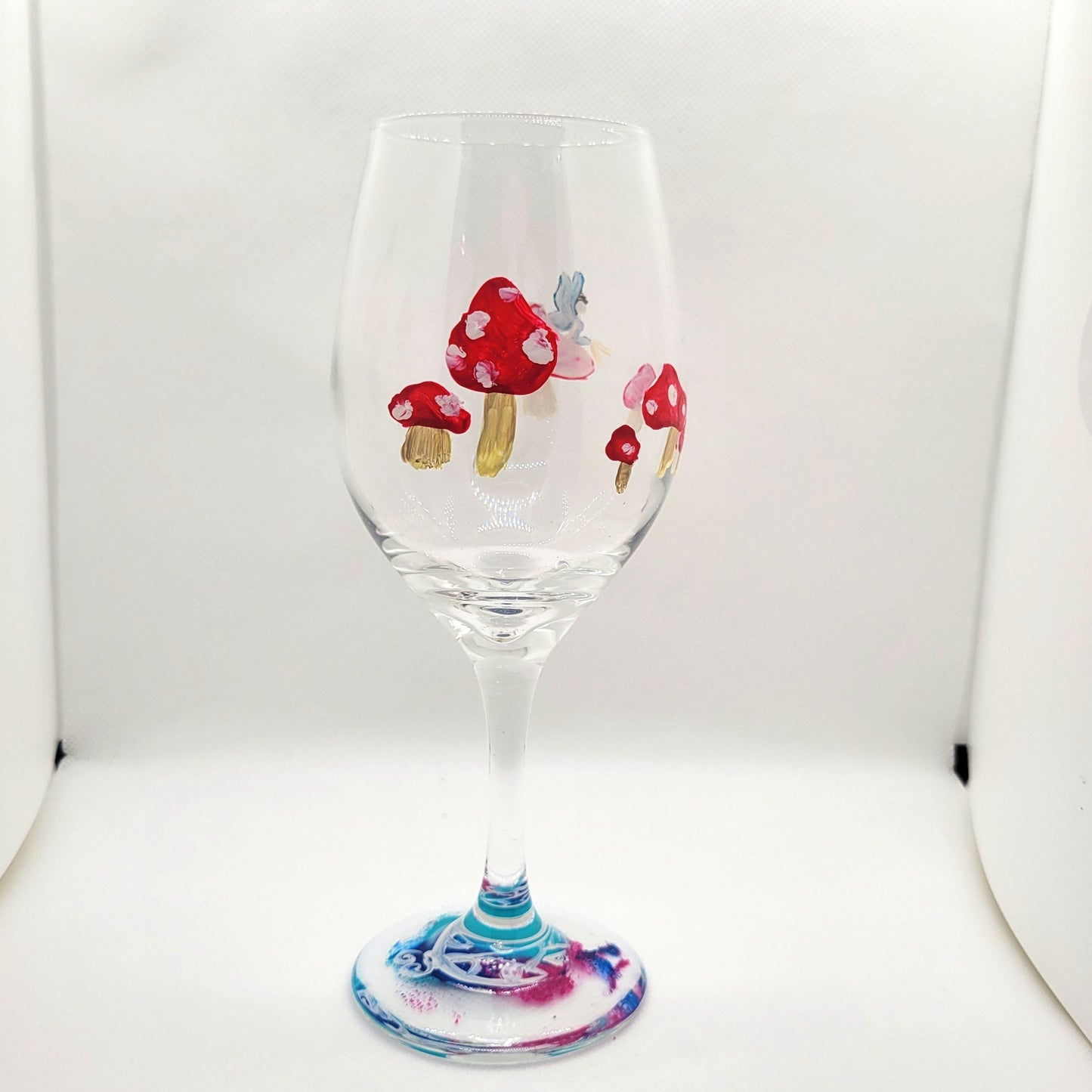 Fairy Ring Wine Glass