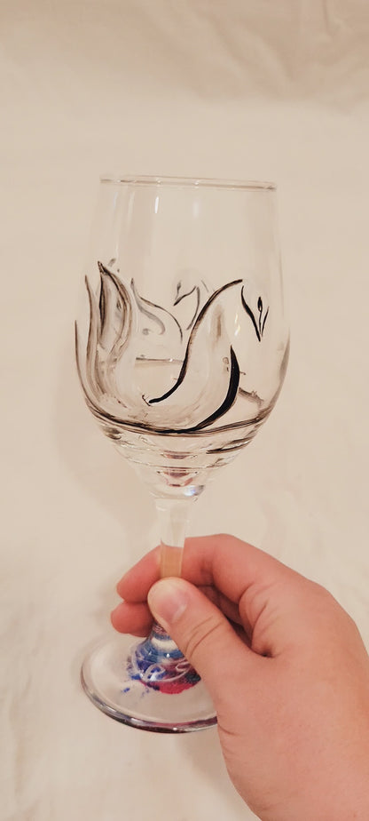 Swan Pair 11 oz Wine Glass